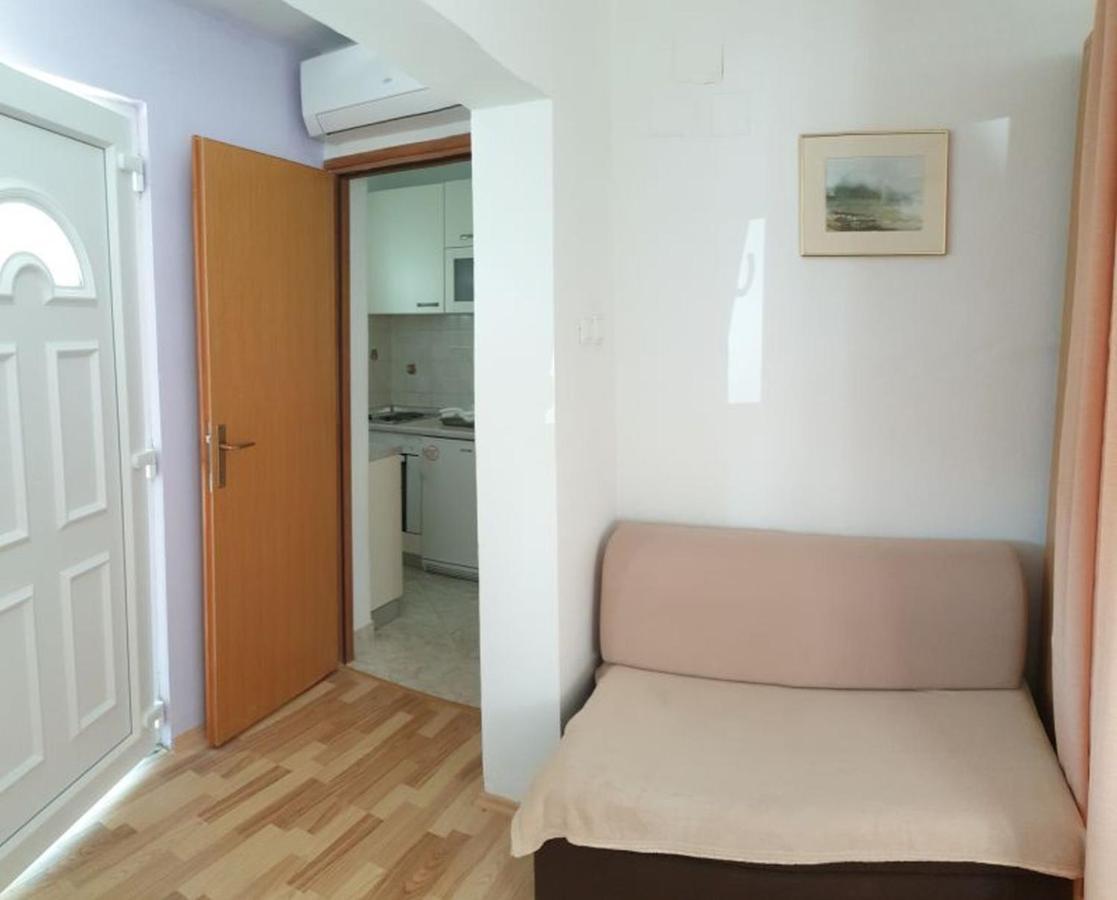 Apartments Andelic Sveti Filip i Jakov Exterior foto